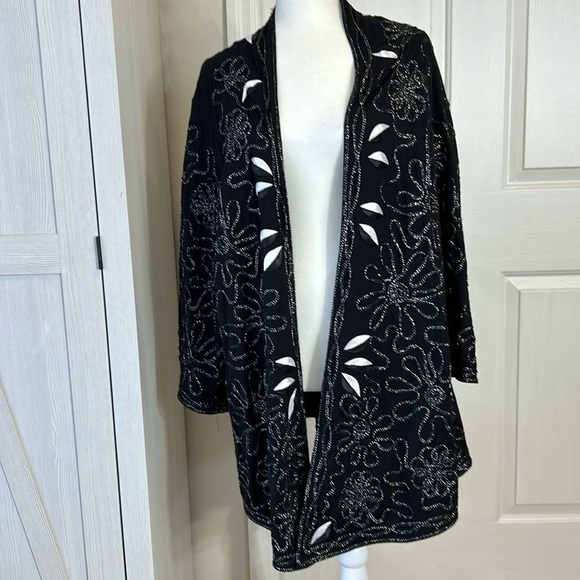Lauren Michelle Black Beads with White Flare Jacket 1X - Picture 1 of 7